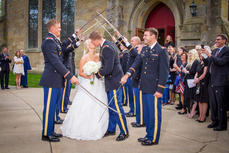 West Point grads hit the front lines of marriage in Sewickley ...